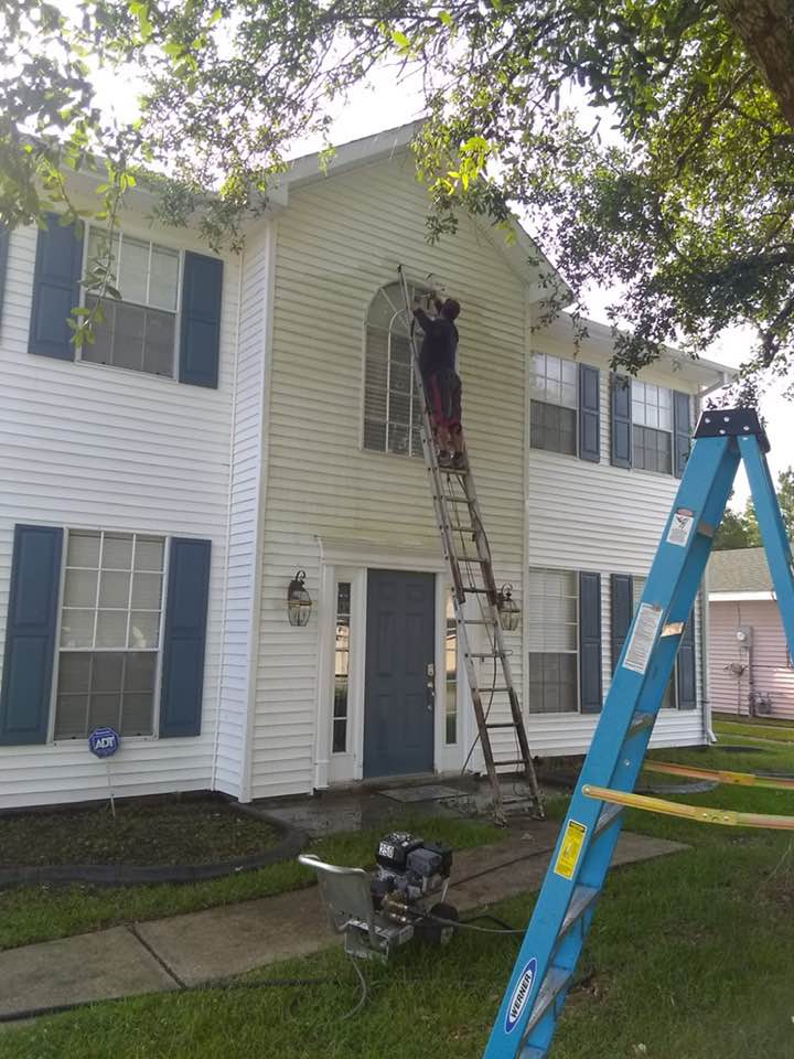 Pressure-Washing-Edwin-Montes - new orleans landscape